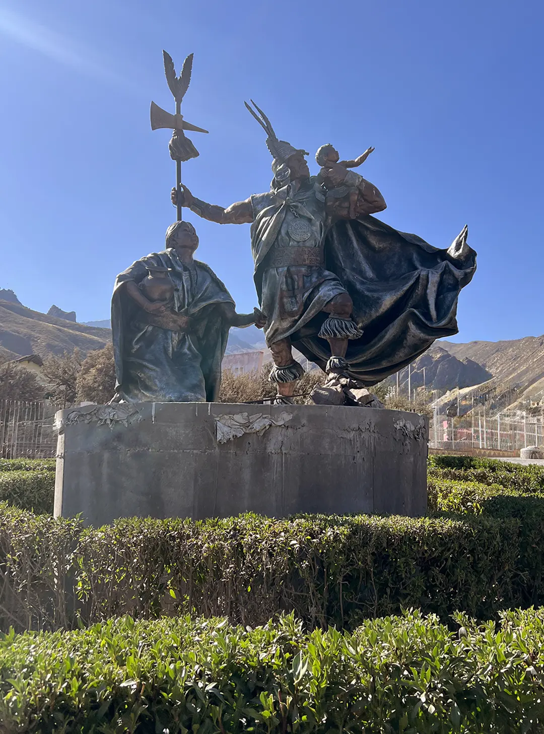 Statue in Plaza De Armas de Chivay